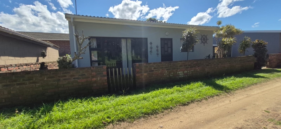 2 Bedroom Property for Sale in Cosy Corner Eastern Cape